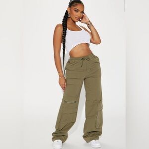 Brand new with tags, fashion nova pants